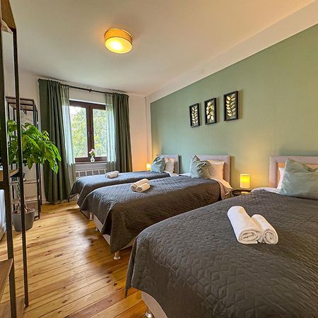 Immostay #8 - Haus Fuer 13 Personen Mit 7 Zimmer - Grosser Garten & Grill, Free Parking, Wlan BRE Eksteriør bilde