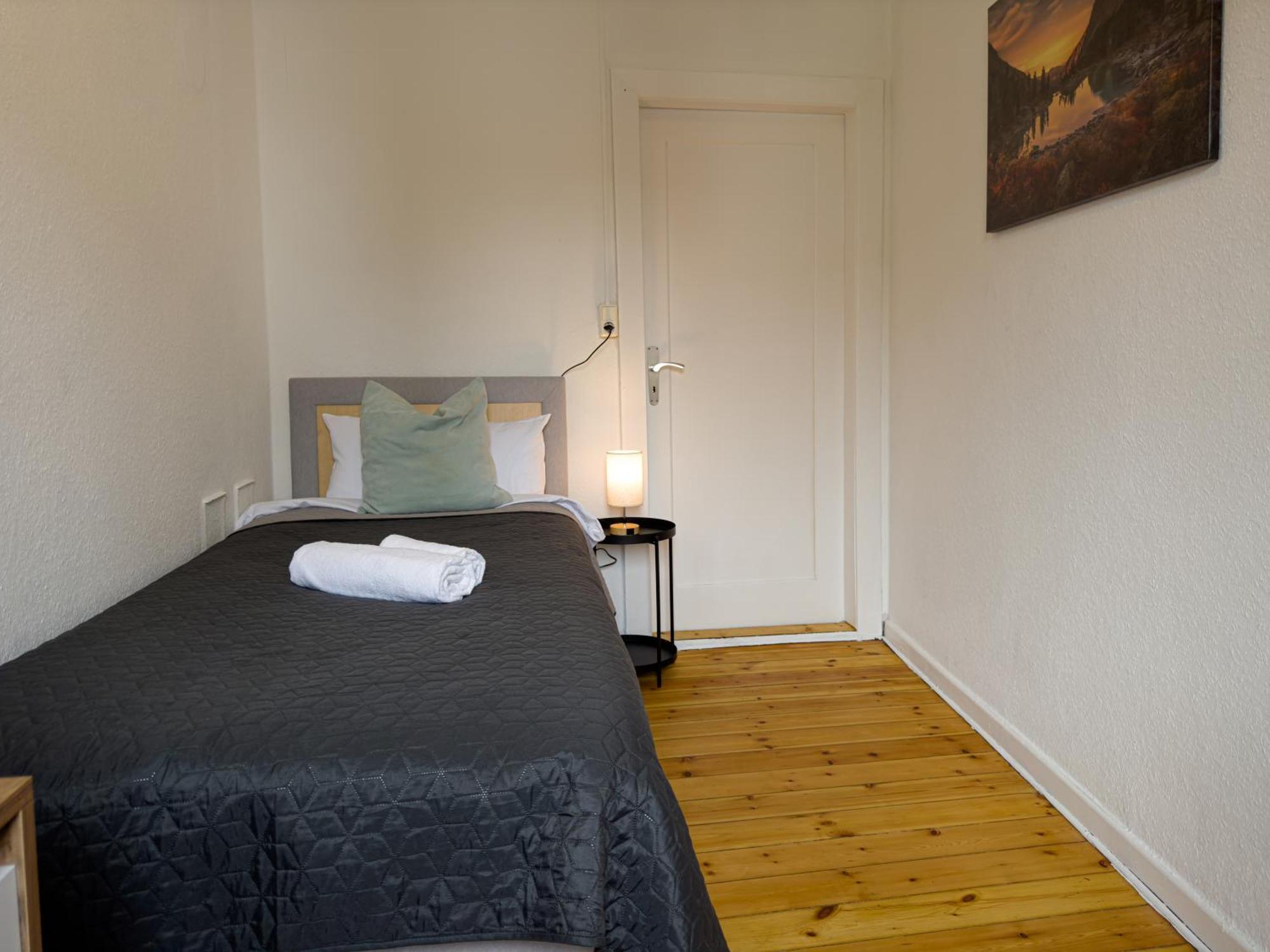 Immostay #8 - Haus Fuer 13 Personen Mit 7 Zimmer - Grosser Garten & Grill, Free Parking, Wlan BRE Eksteriør bilde